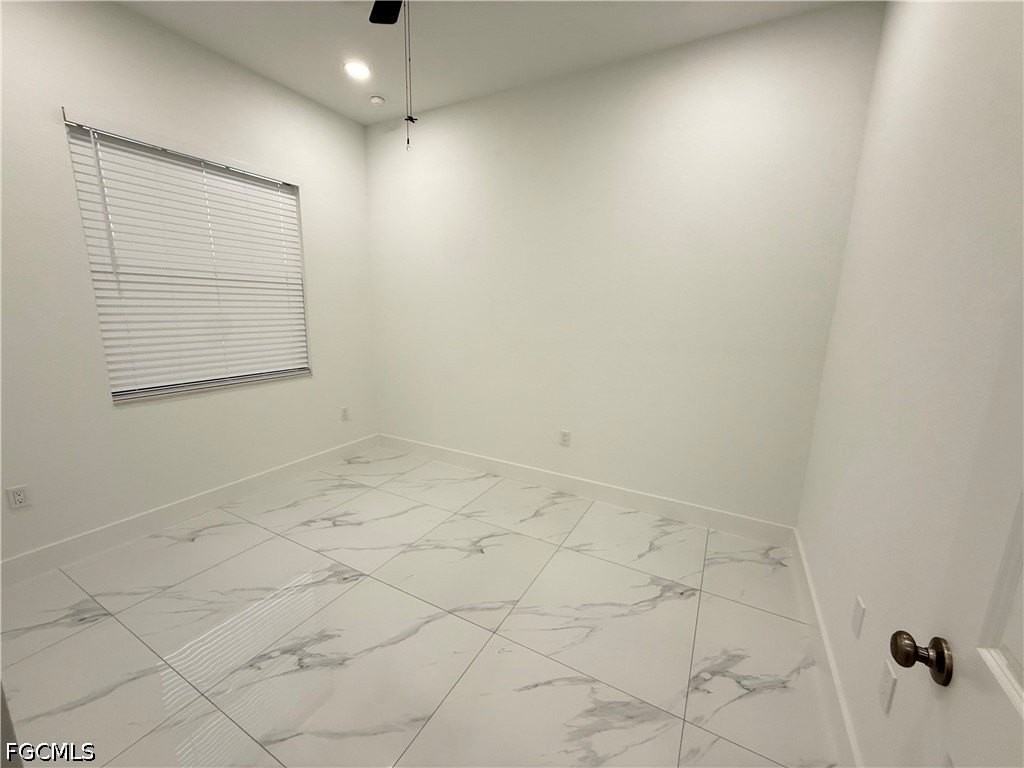 1253 Columbus Blvd - Photo 5 of 11