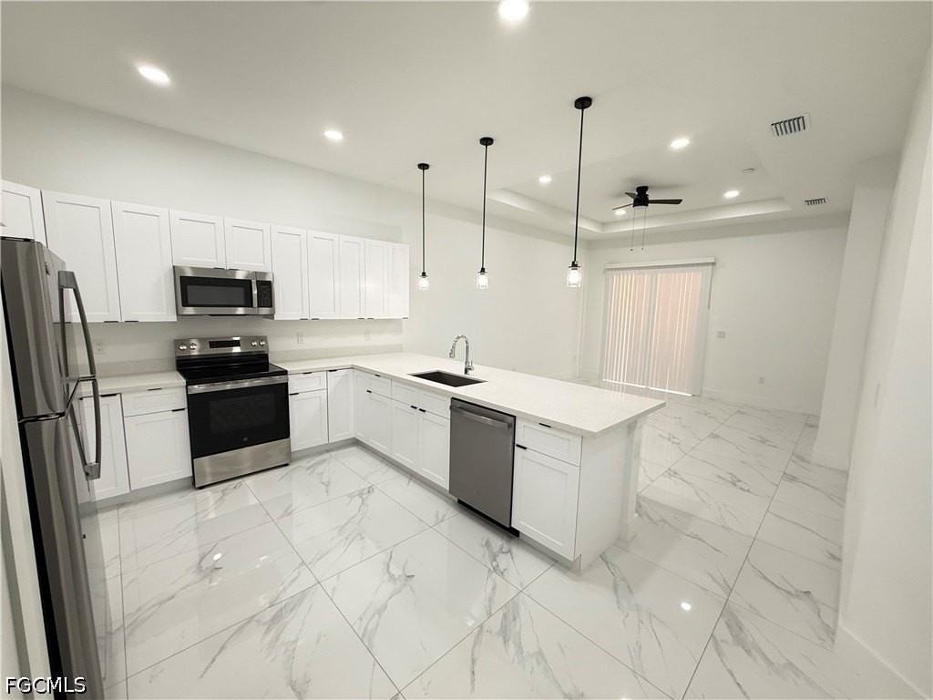 1262 Best Ave - Photo 3 of 12