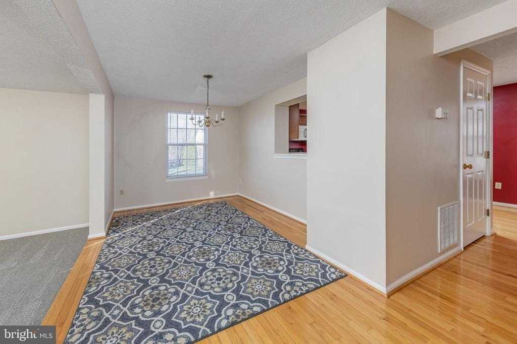 2 Andrew Ct - Photo 5 of 14