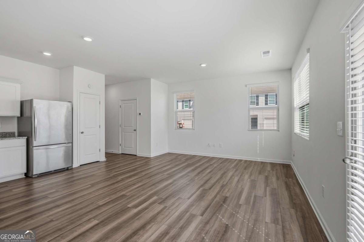 206 Fenchurch Way - Photo 6 of 26