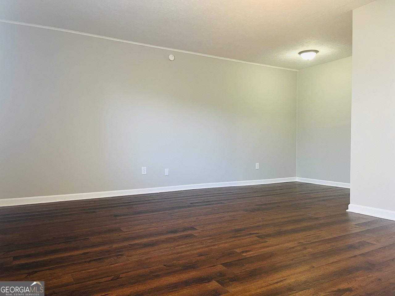 403 Breezy Pines Dr - Photo 7 of 19