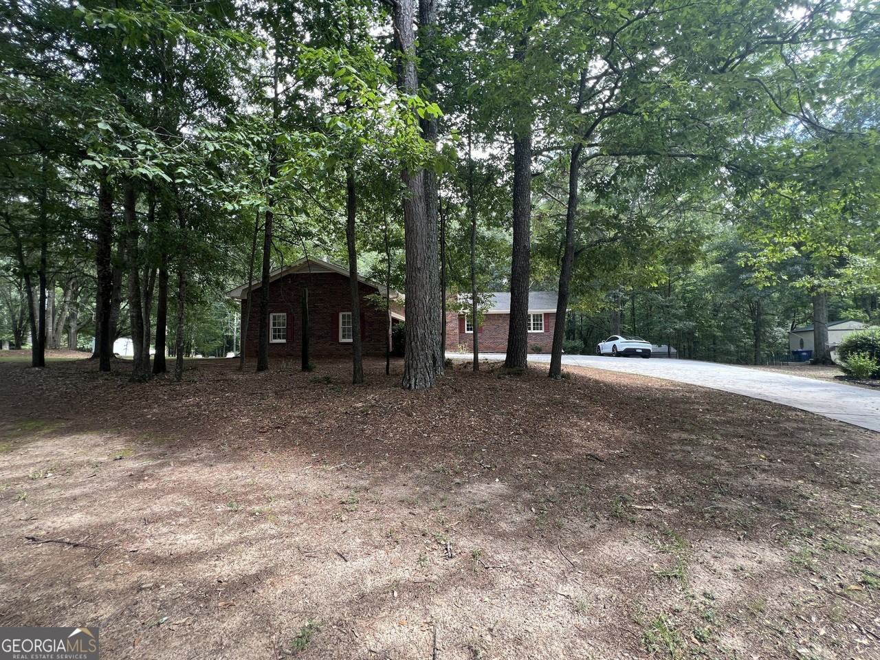 222 Lacey Ln - Photo 2 of 45