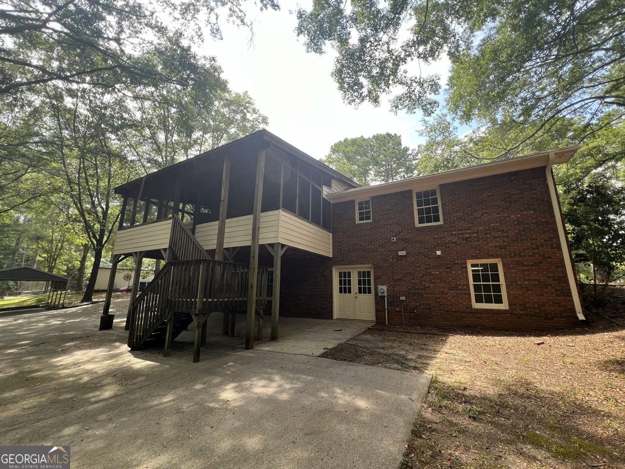 222 Lacey Ln - Photo 5 of 45