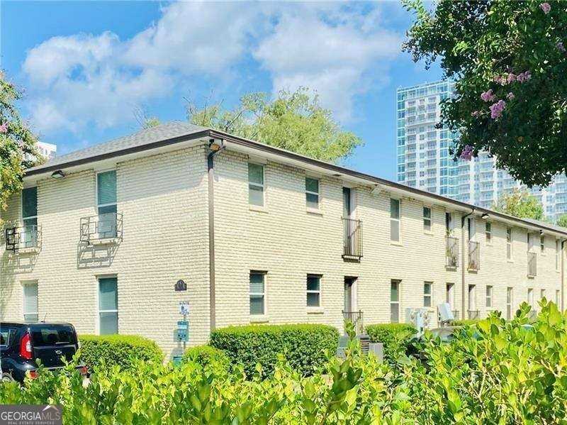 48 Peachtree Ave Ne Apt 213 - Photo 2 of 14