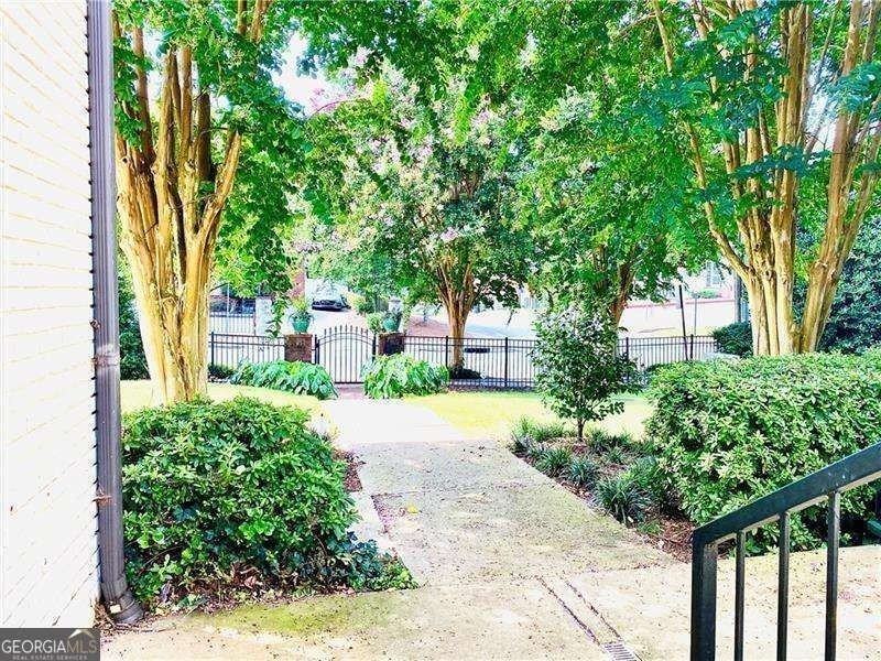 48 Peachtree Ave Ne Apt 213 - Photo 4 of 14