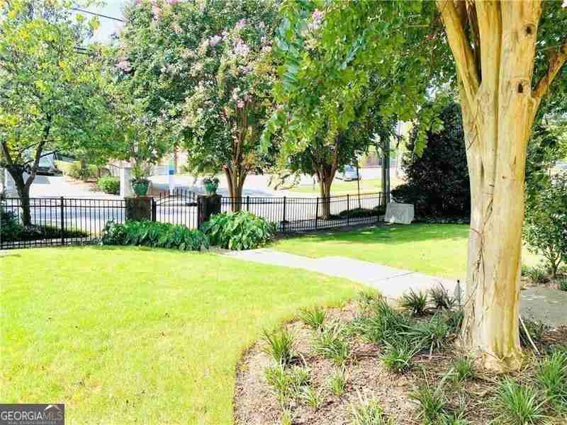 48 Peachtree Ave Ne Apt 213 - Photo 5 of 14