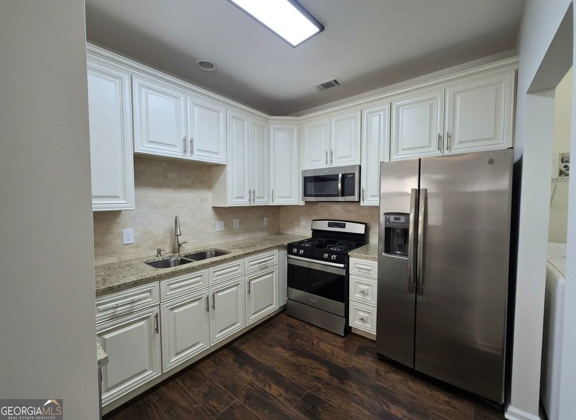 1556 Settlers Walk Ct Sw Bldg 2 - Photo 4 of 12