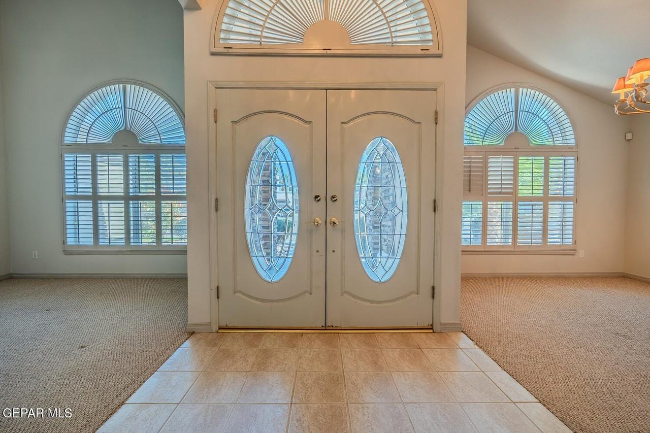 2066 Paseo Del Prado Dr - Photo 4 of 50