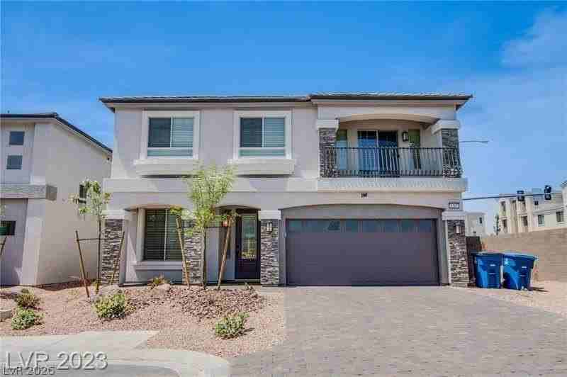 8307 Red Lily St - Photo 3 of 36