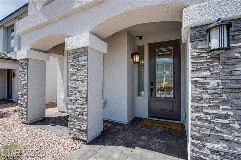 8307 Red Lily St - Photo 5 of 36