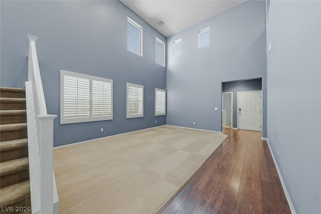 1129 Dunrobin Garden St - Photo 7 of 39