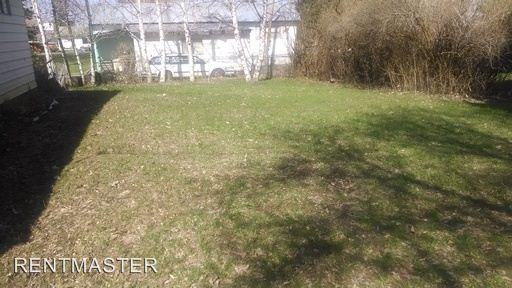 137 Walnut St - Photo 3 of 7