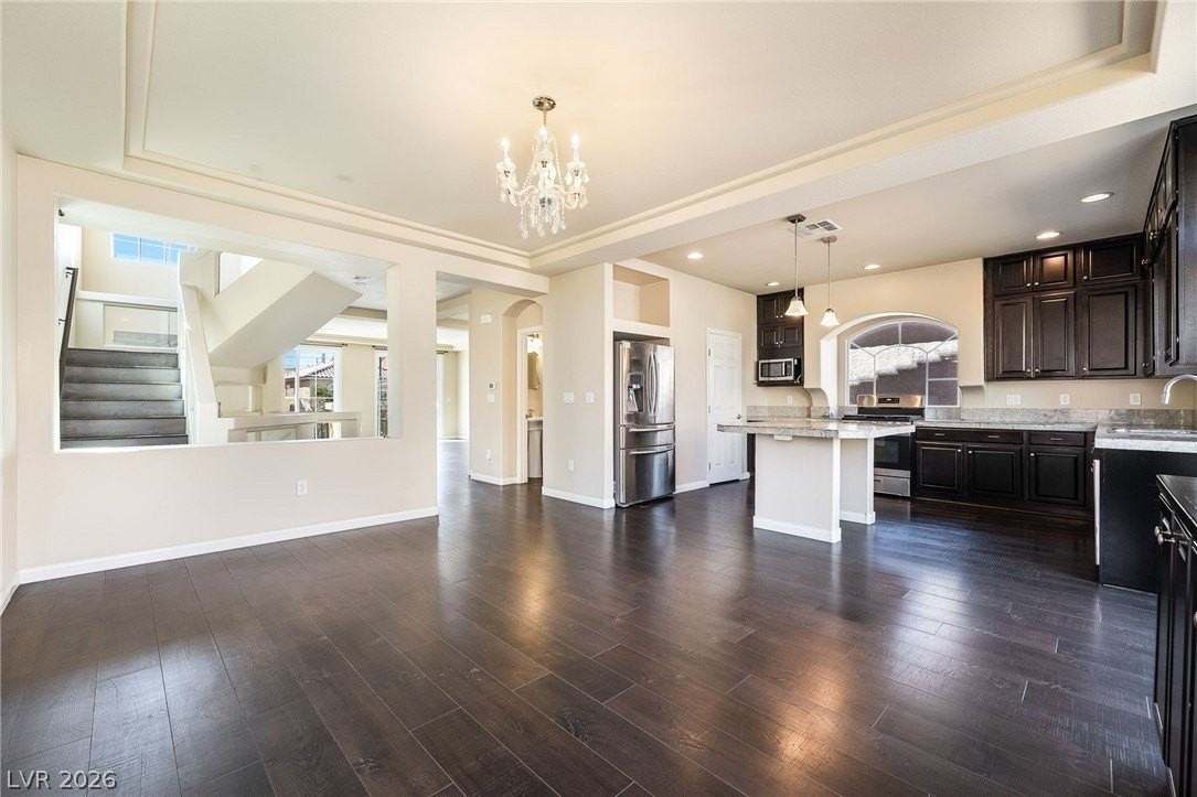 5282 Ledgewood Creek Ave - Photo 5 of 26