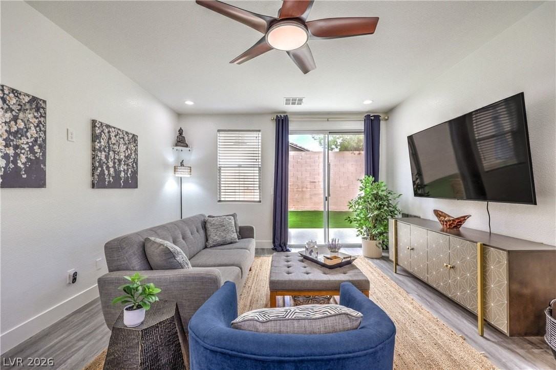 10762 Flame Vine Ct - Photo 7 of 44