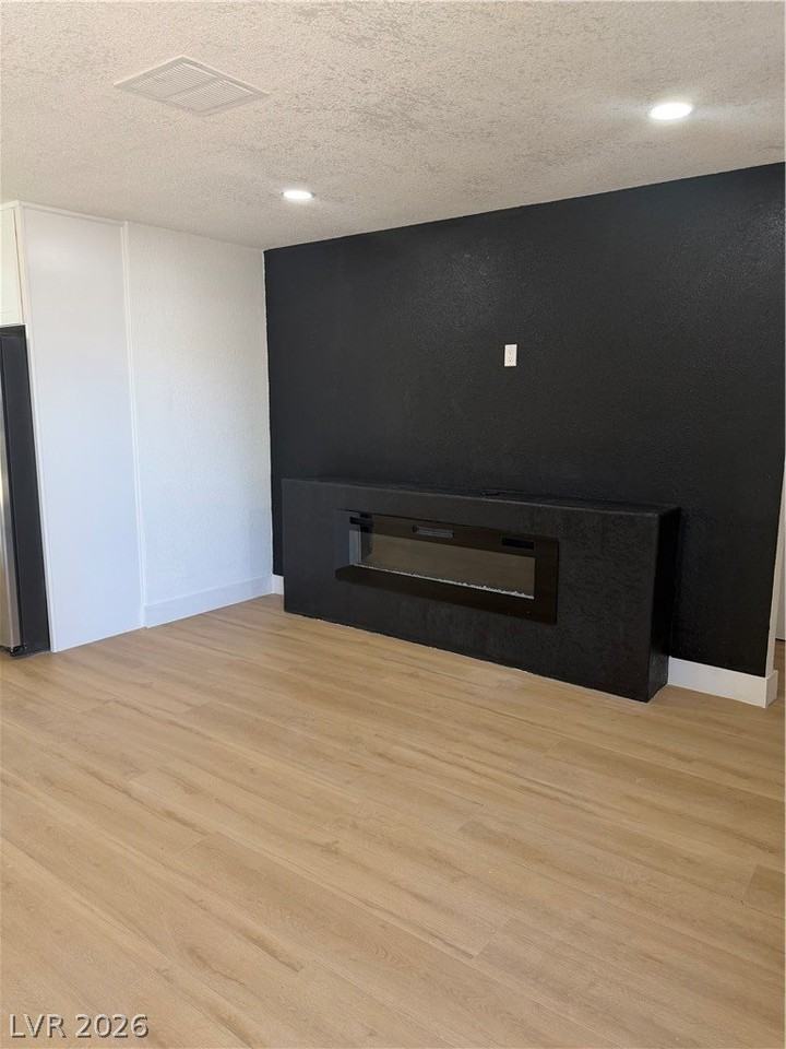 6993 Royal Meadow Pl - Photo 6 of 12