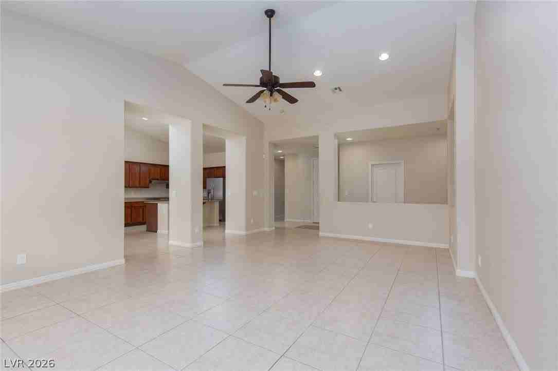 8233 Preppy Fox Ave - Photo 7 of 37