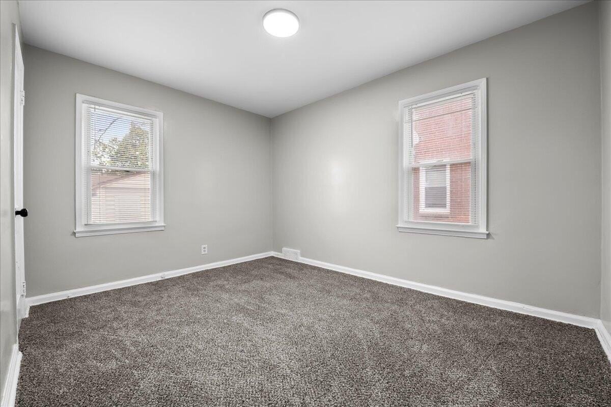 16283 Carlisle St - Photo 7 of 26