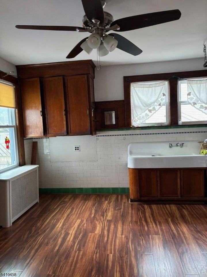 2074 Stowe St - Photo 5 of 7