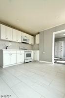 featured image of 500 Bond St