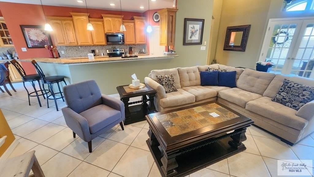 15 Cypress Point Dr - Photo 5 of 37