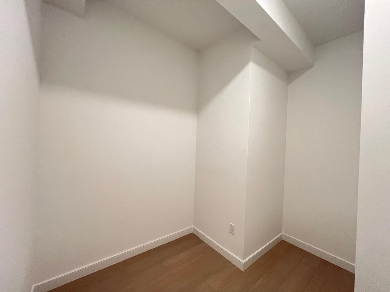 141 Christopher Columbus Dr #3 - Photo 6 of 17