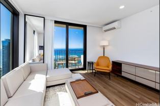 987 Queen St Apt 3802 - Photo 1 of 1