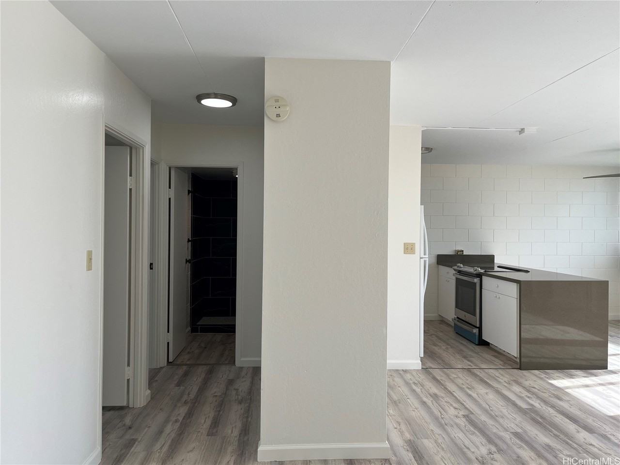 95-21 Kuahelani Ave Apt 303 - Photo 5 of 12