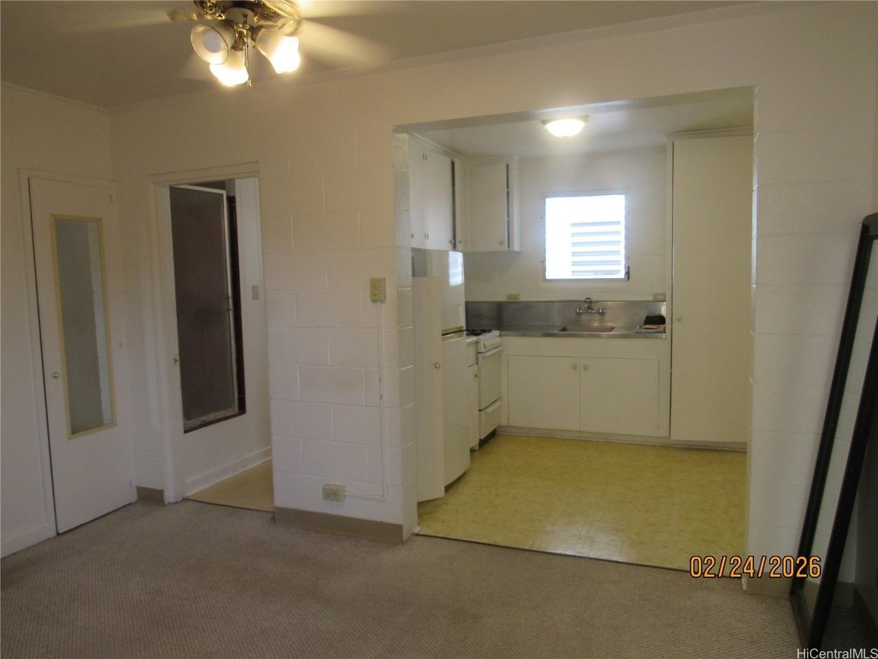 24 Hialoa St Apt 16 - Photo 3 of 6