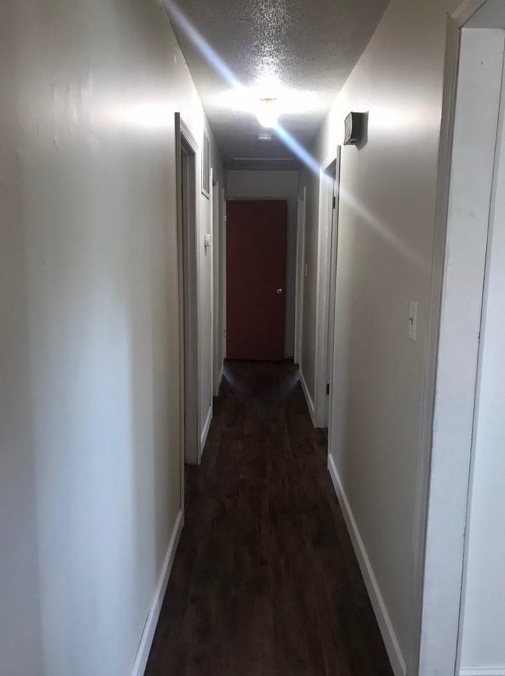 220 Wildwood Rd - Photo 5 of 14