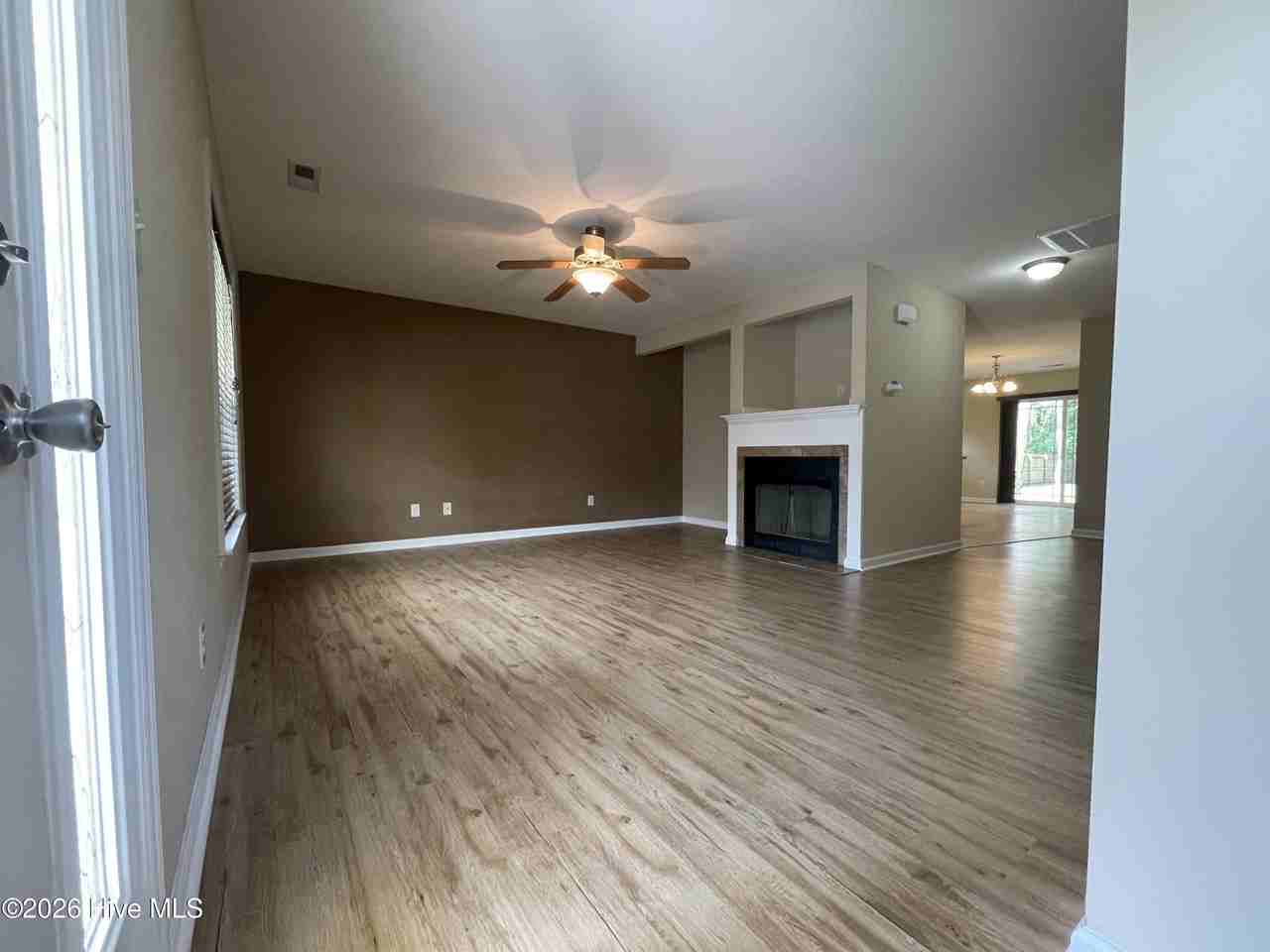 311 Sugarberry Ct - Photo 6 of 50