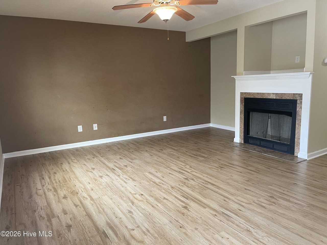 311 Sugarberry Ct - Photo 7 of 50