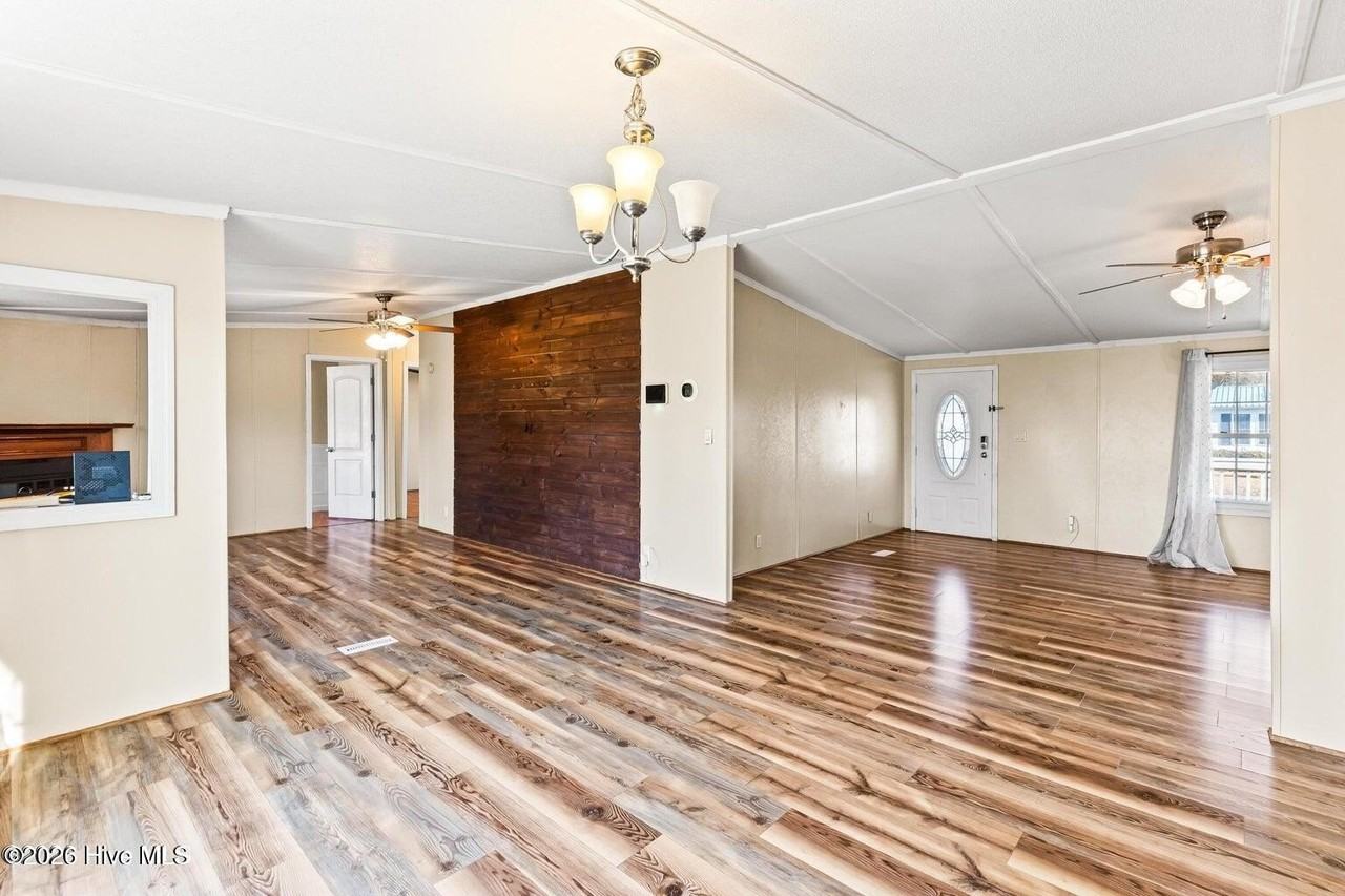 107 Kayla Ct - Photo 5 of 16