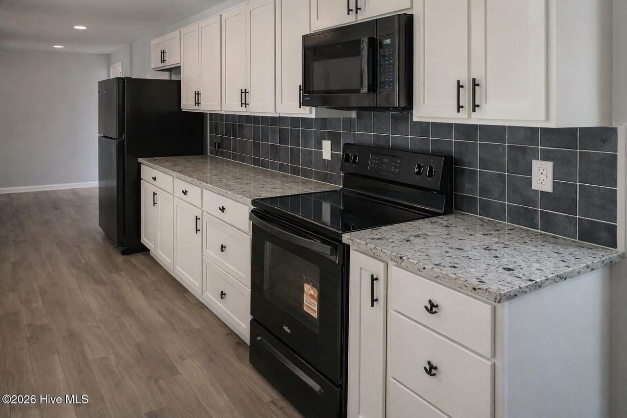 786 Old Winberry Rd - Photo 5 of 6