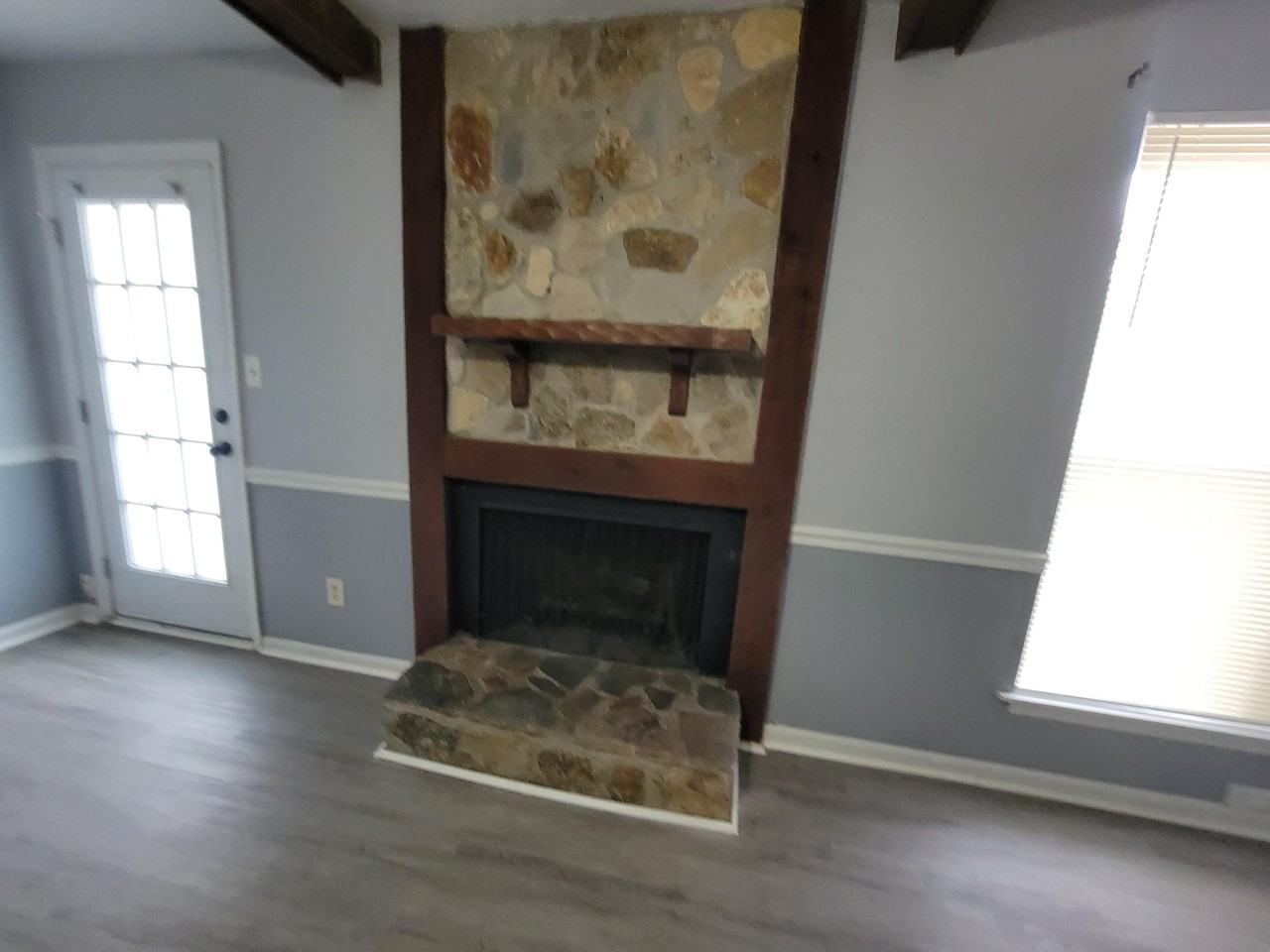 4536 Hillside Dr - Photo 5 of 21