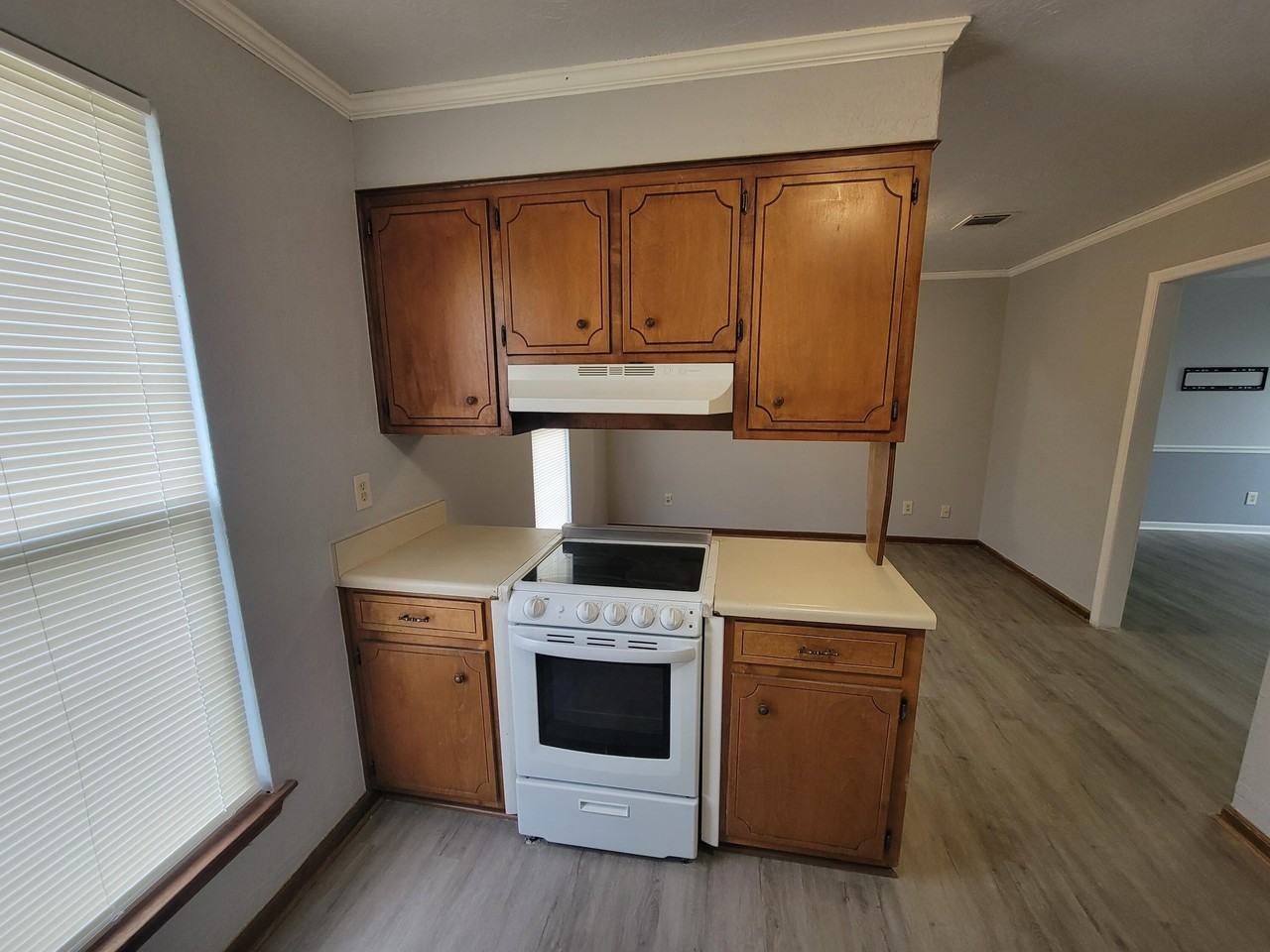 4536 Hillside Dr - Photo 7 of 21