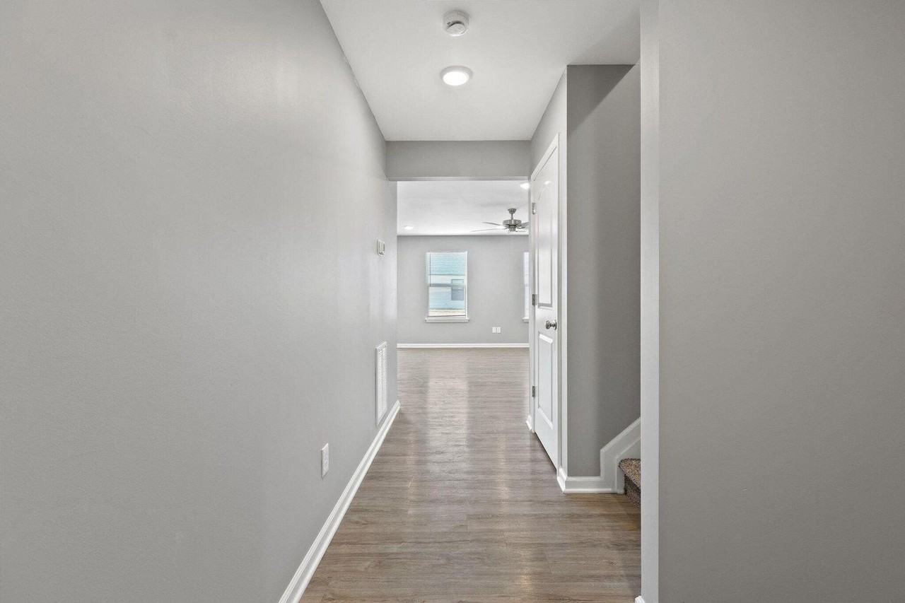 2716 Hailey Rose Way - Photo 2 of 16