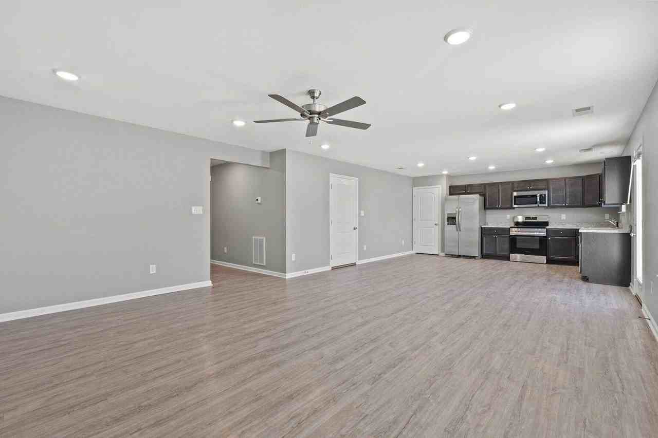 2716 Hailey Rose Way - Photo 5 of 16