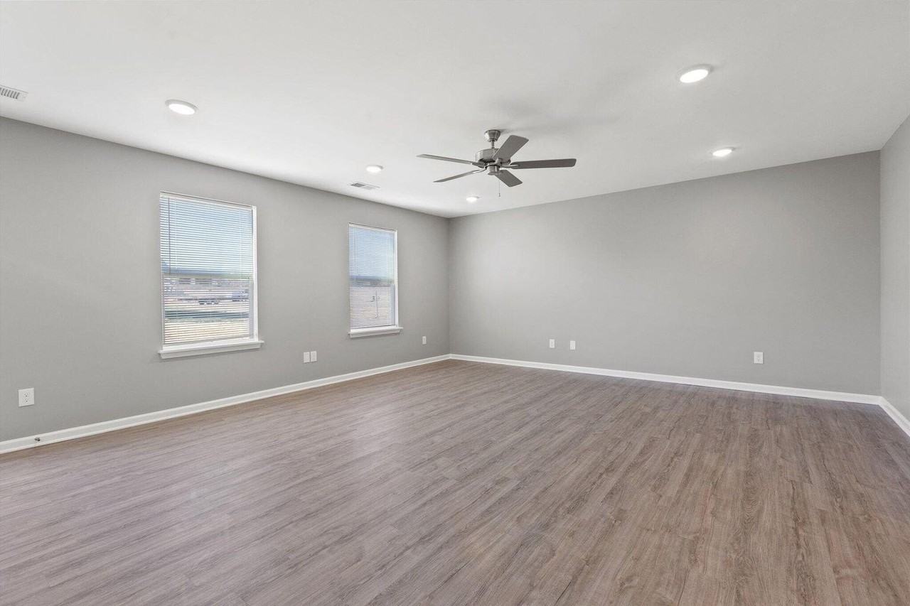 2716 Hailey Rose Way - Photo 6 of 16