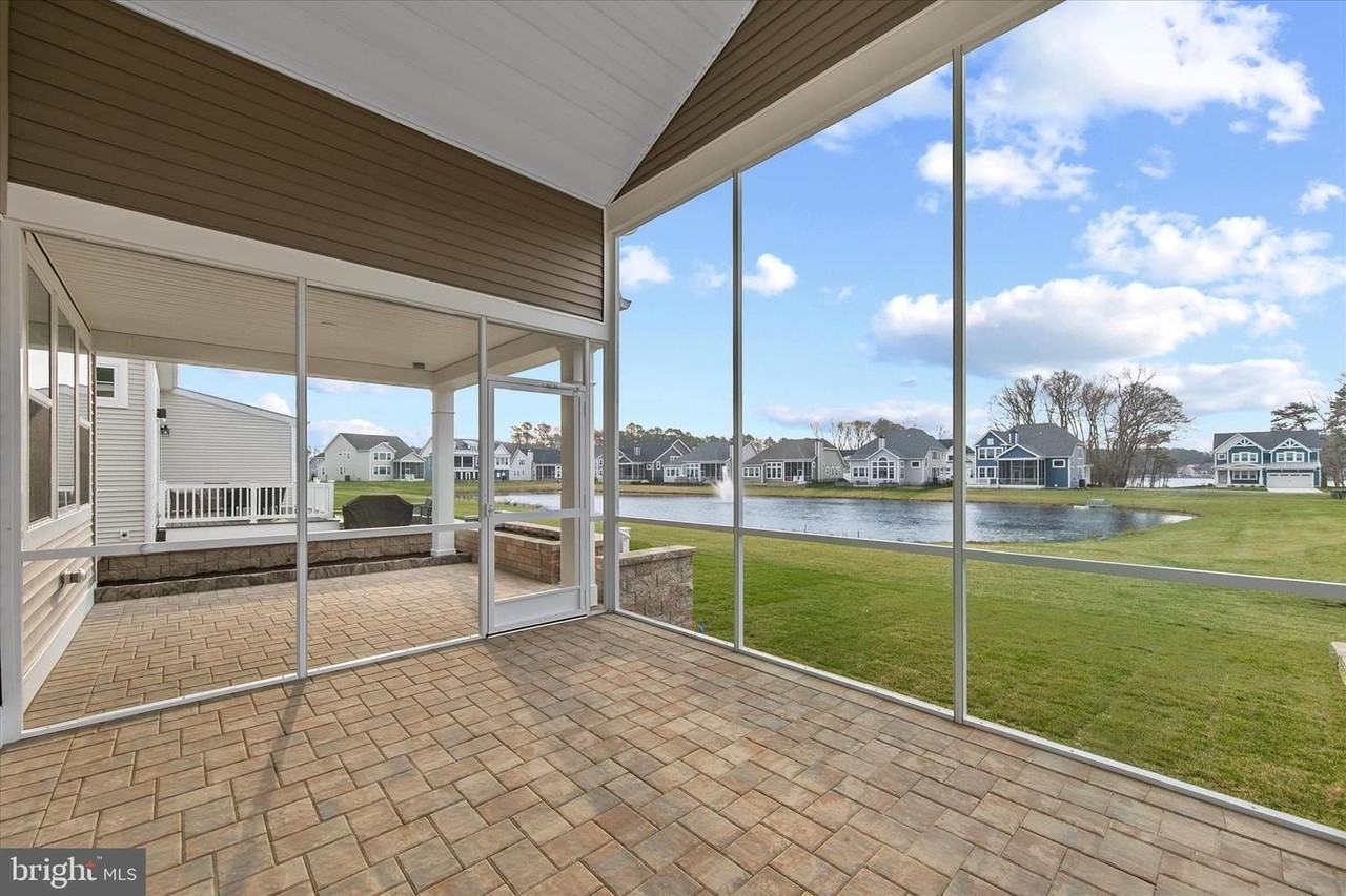 36312 Sturgis Ln - Photo 4 of 10