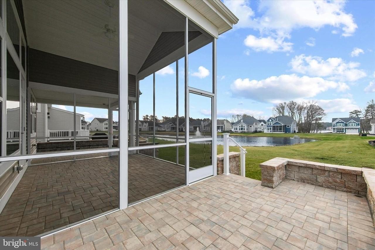 36312 Sturgis Ln - Photo 5 of 10