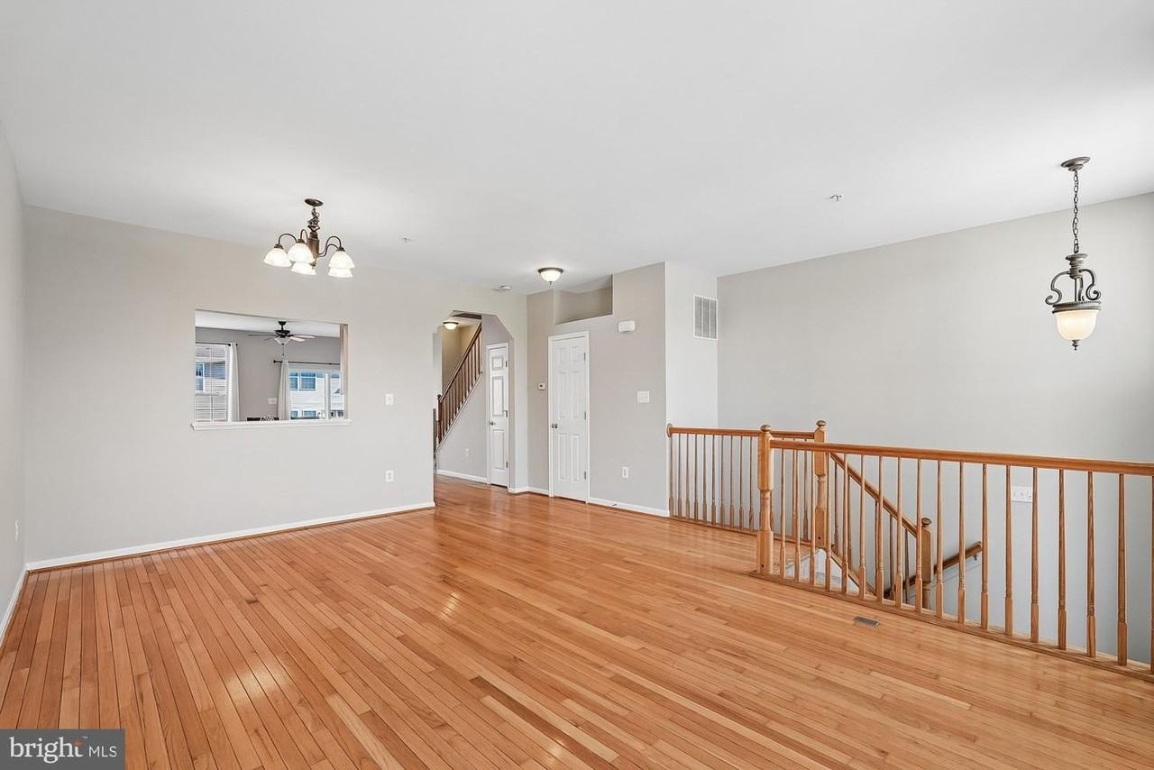 4858 Marsden Pl - Photo 4 of 25