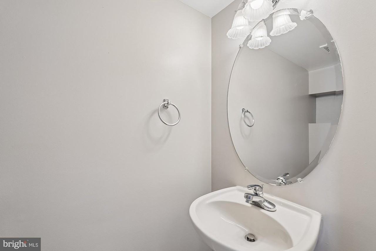 4858 Marsden Pl - Photo 6 of 25