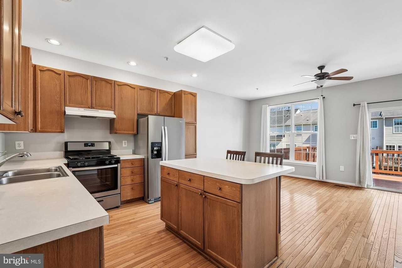 4858 Marsden Pl - Photo 7 of 25