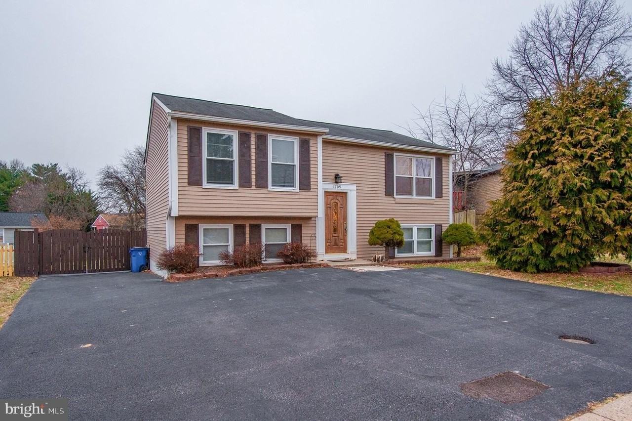 1709 Dogwood Dr - Photo 2 of 44