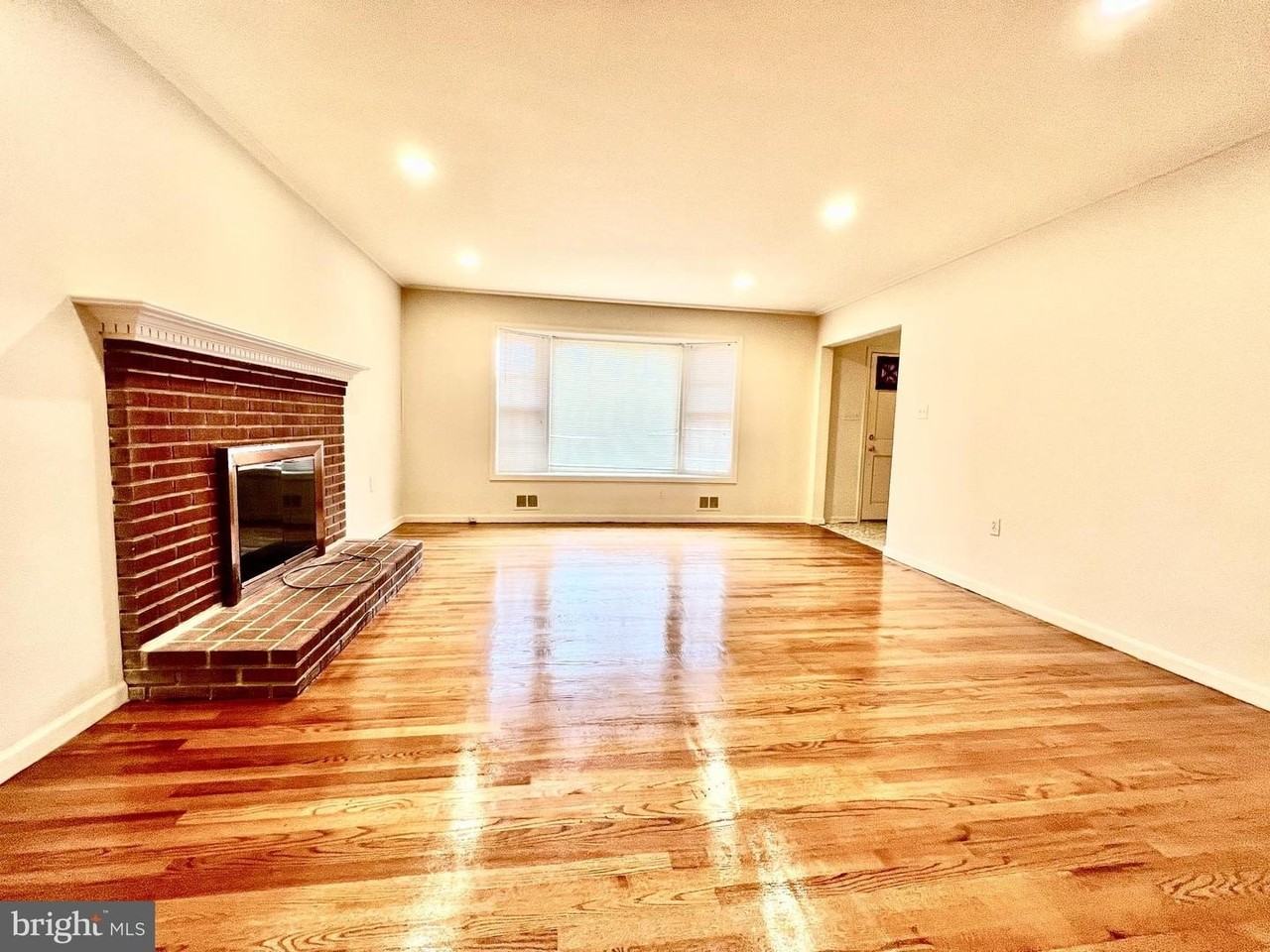 7510 Sanner Rd - Photo 7 of 26