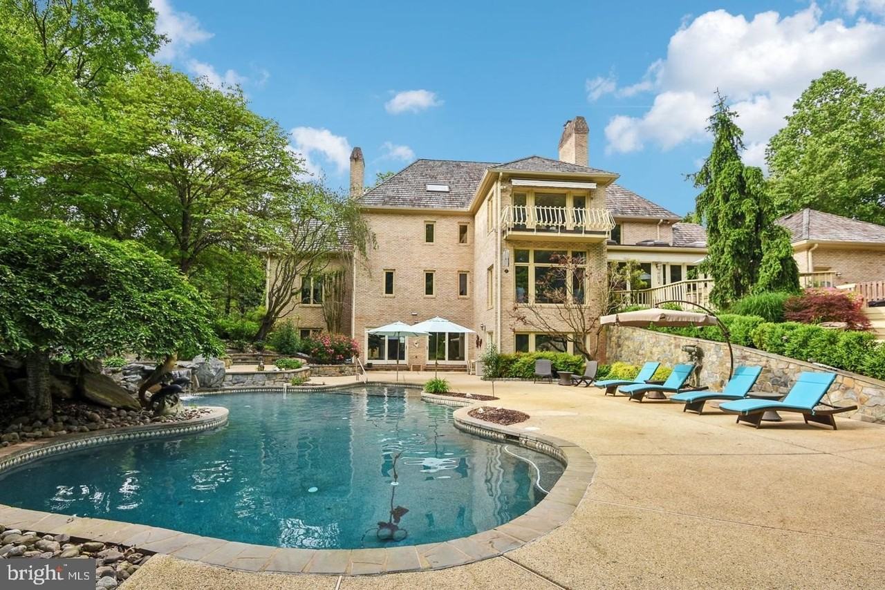 9939 Bentcross Dr - Photo 5 of 50