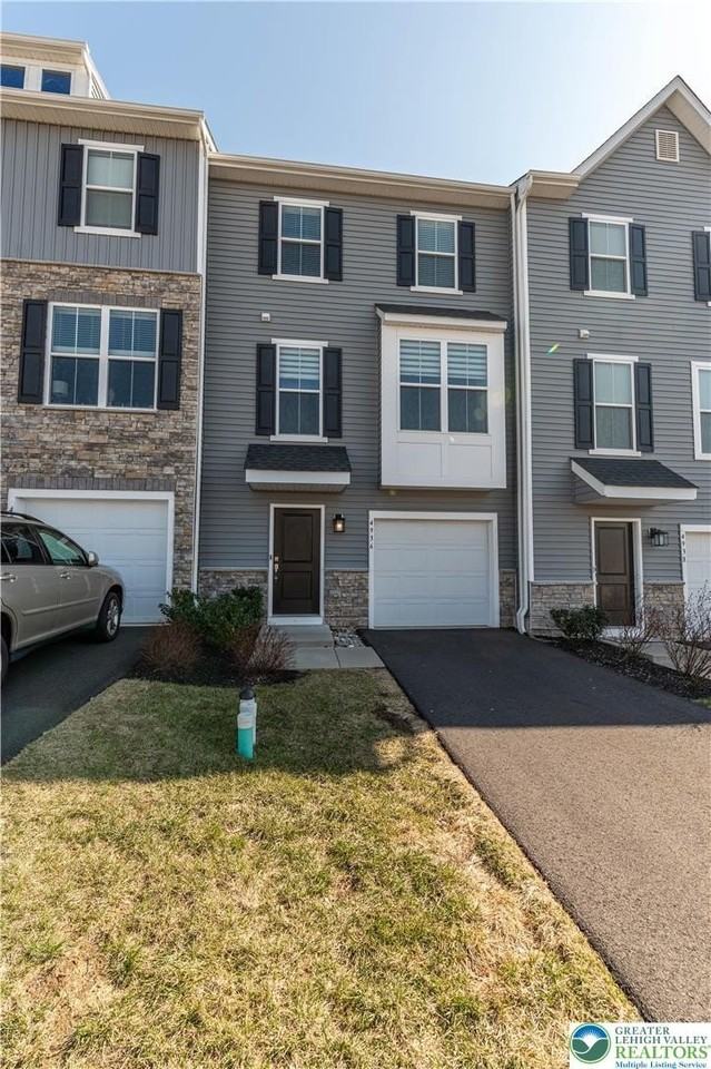 4936 Brookside Ct - Photo 2 of 34