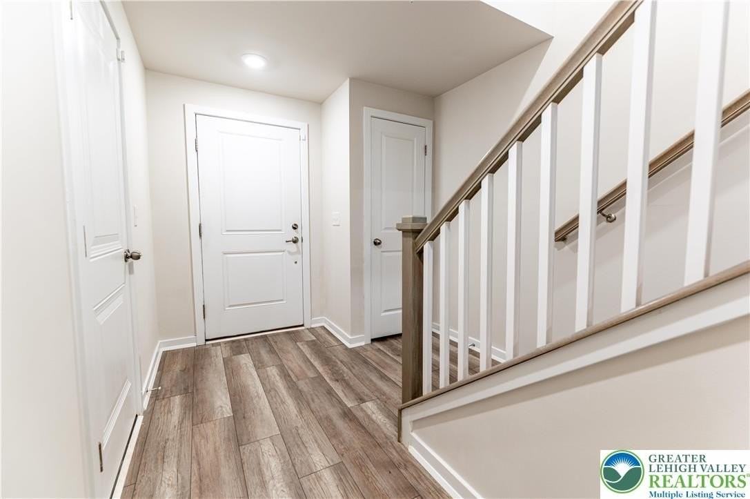 4936 Brookside Ct - Photo 3 of 34