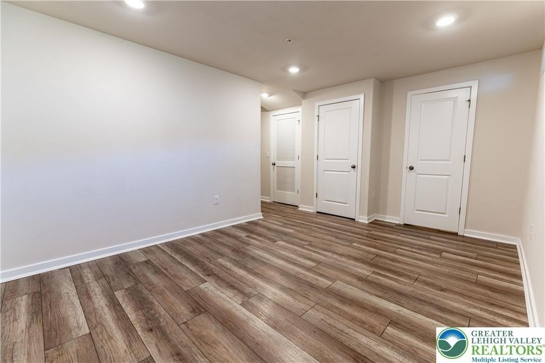 4936 Brookside Ct - Photo 6 of 34