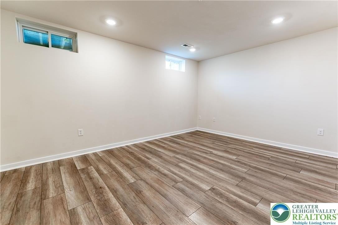 4936 Brookside Ct - Photo 7 of 34